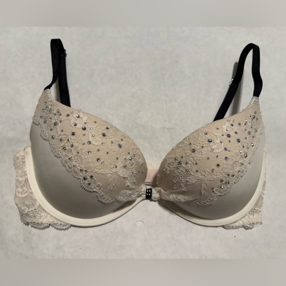 Victorias Secret Demi Padded Bra White Cream Lace with Rhinestones- Size 32D